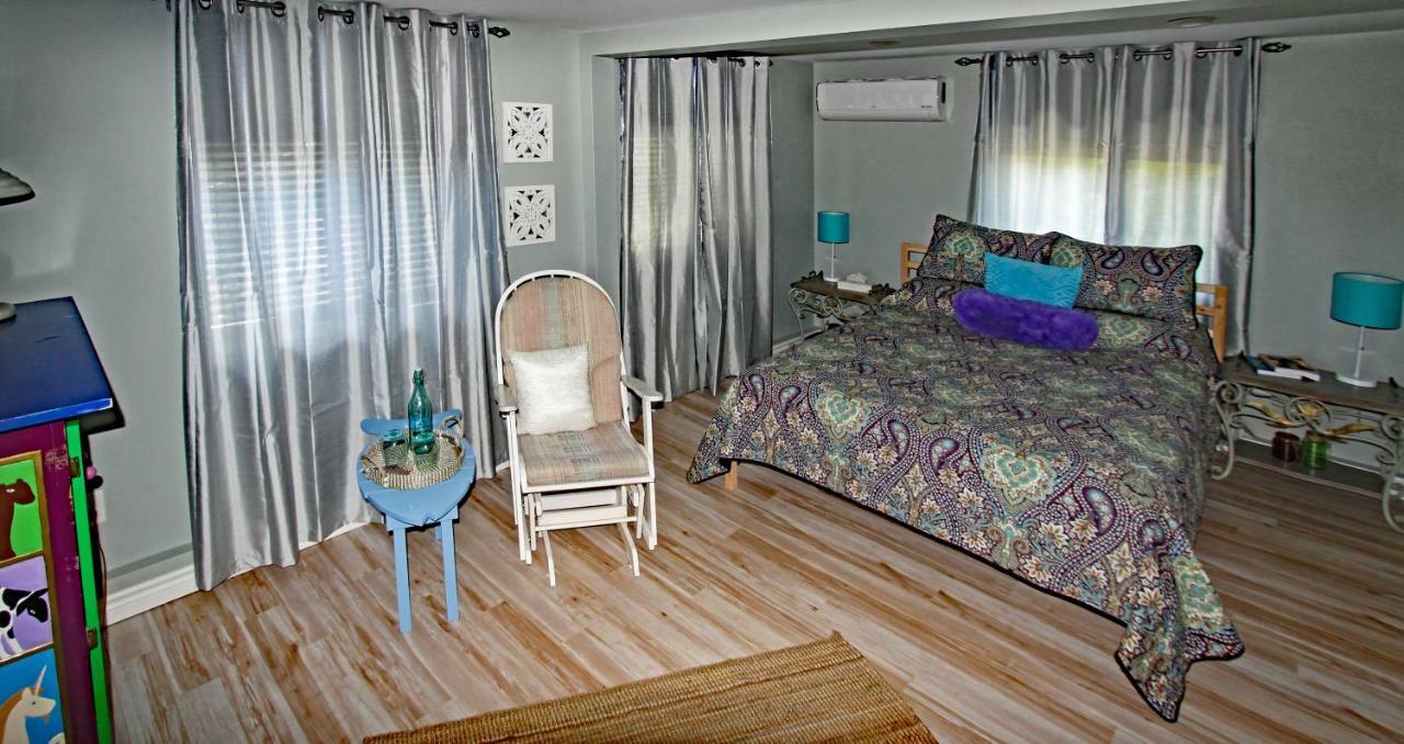 Topmast Motel Lunenburg Ngoại thất bức ảnh