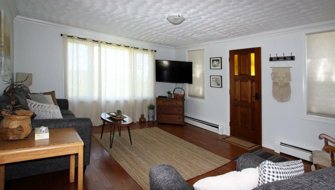 Topmast Motel Lunenburg Ngoại thất bức ảnh